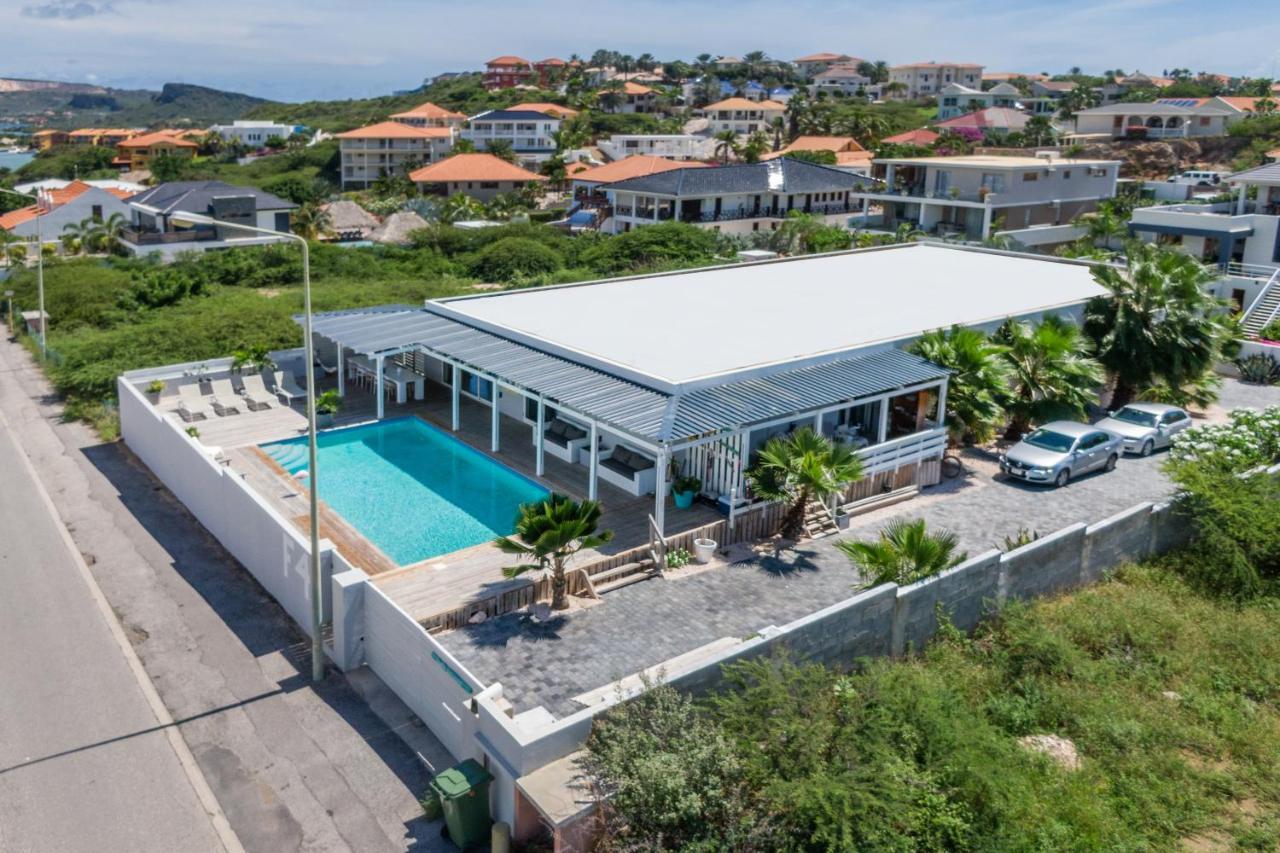 Boutique Hotel & Apartments Jt Curacao Виллемстад Экстерьер фото