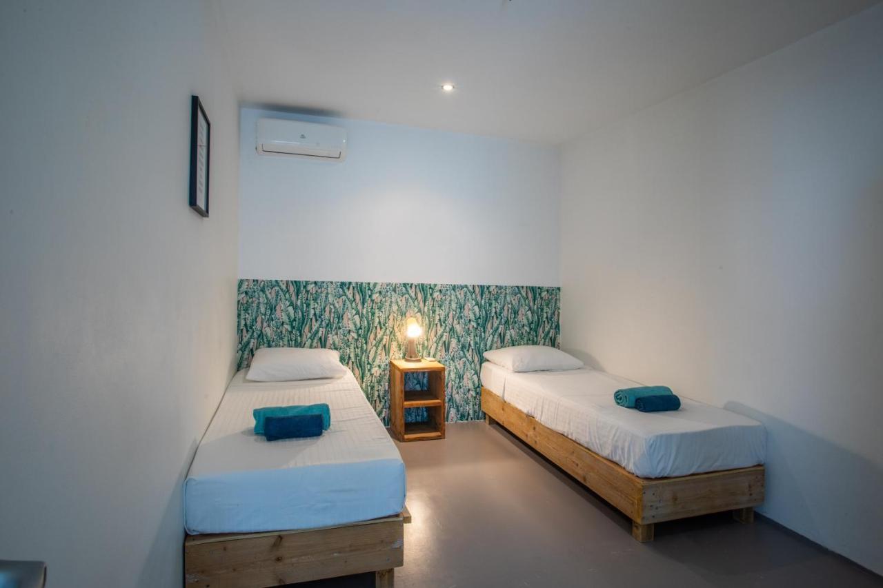 Boutique Hotel & Apartments Jt Curacao Виллемстад Экстерьер фото